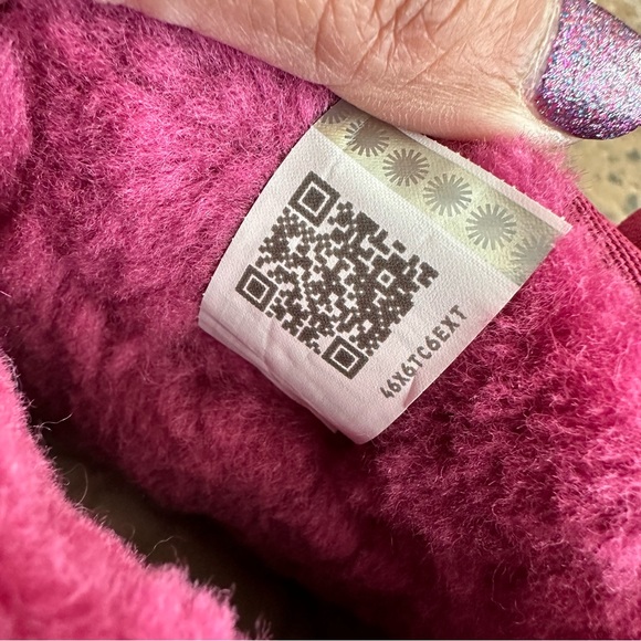Authentic UGG Pink Leather Arden Boots - Picture 10 of 14